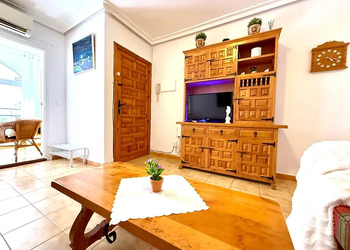 Galeon Pool Stay, 600 M To The Beach, 2 Double Beds *